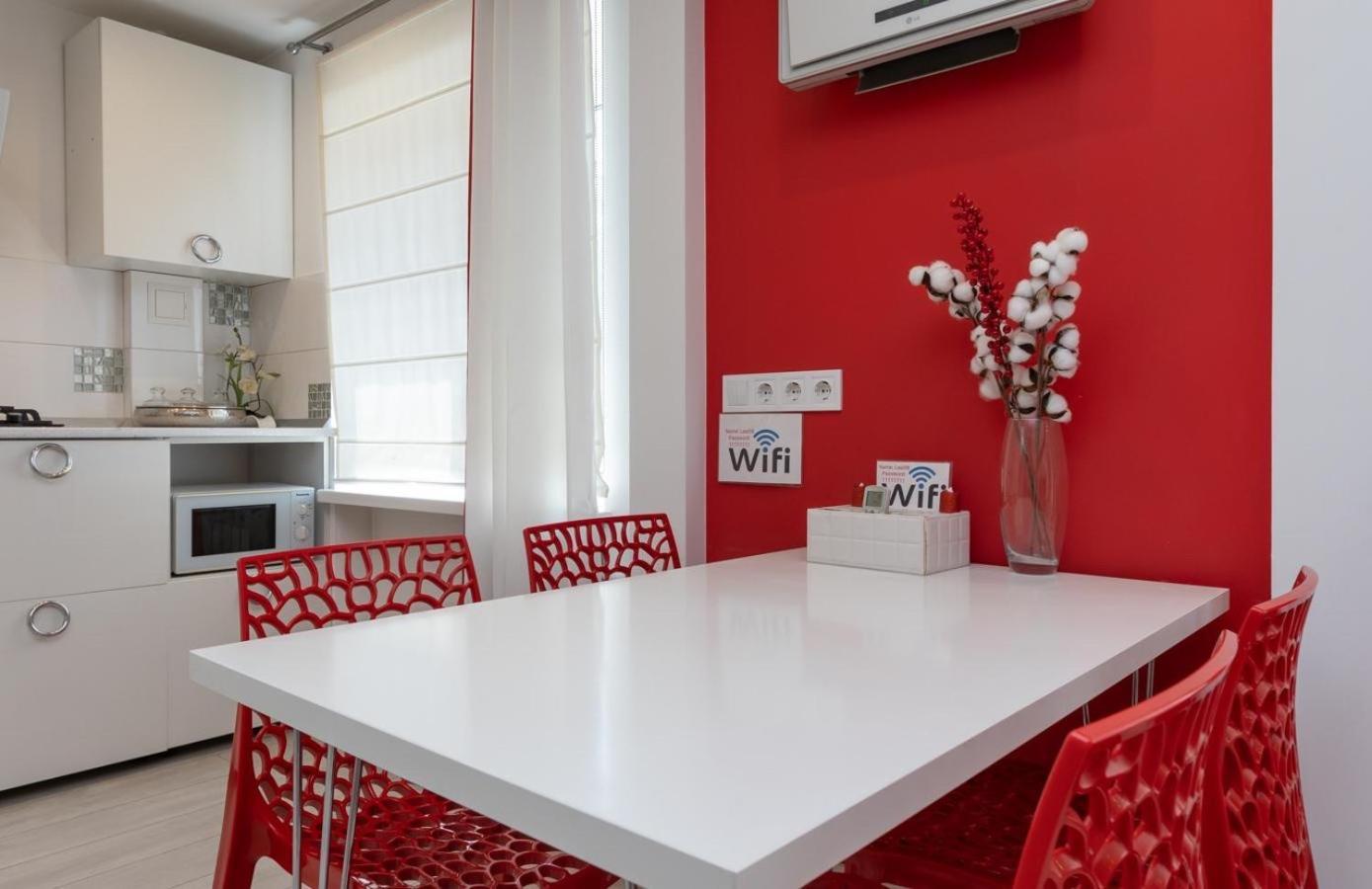 Flat24 On Lesi Ukrainki 3 Apartamento Kiev Exterior foto